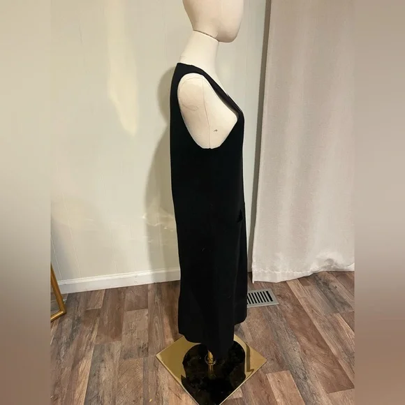 JOSEPH Milano Knitted Soft Wool Sleeveless Dress with Large Pockets, Deep V Neck - Picture 3 of 12